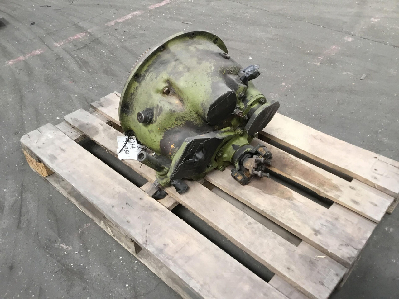 Grove RT 65S Gearbox C 272 5-4 - Käigukast - Autokraana: pilt 3 Grove RT 65S Gearbox C 272 5-4 - Käigukast - Autokraana: pilt 3