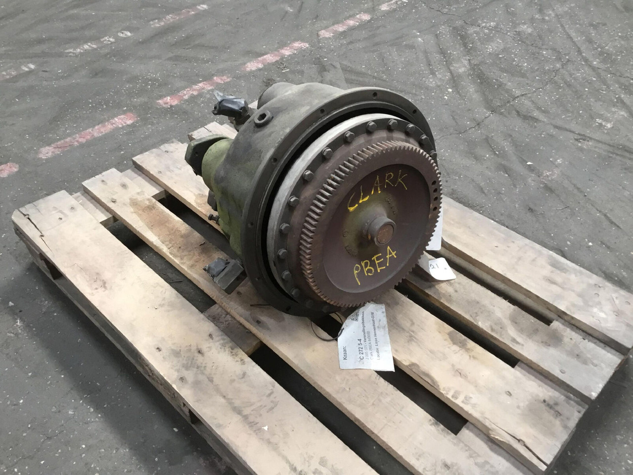 Grove RT 65S Gearbox C 272 5-4 - Käigukast - Autokraana: pilt 1 Grove RT 65S Gearbox C 272 5-4 - Käigukast - Autokraana: pilt 1