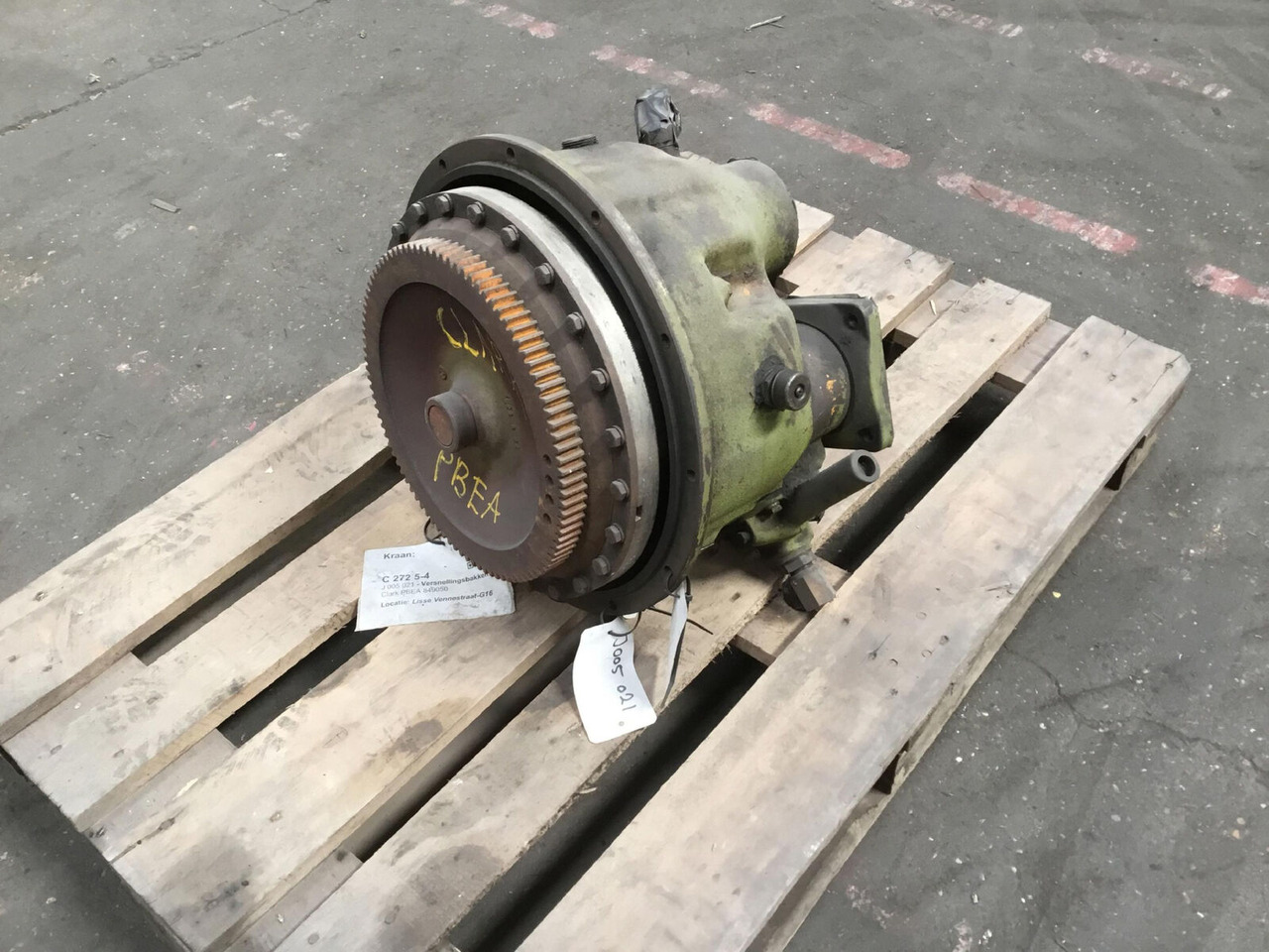 Grove RT 65S Gearbox C 272 5-4 - Käigukast - Autokraana: pilt 4 Grove RT 65S Gearbox C 272 5-4 - Käigukast - Autokraana: pilt 4