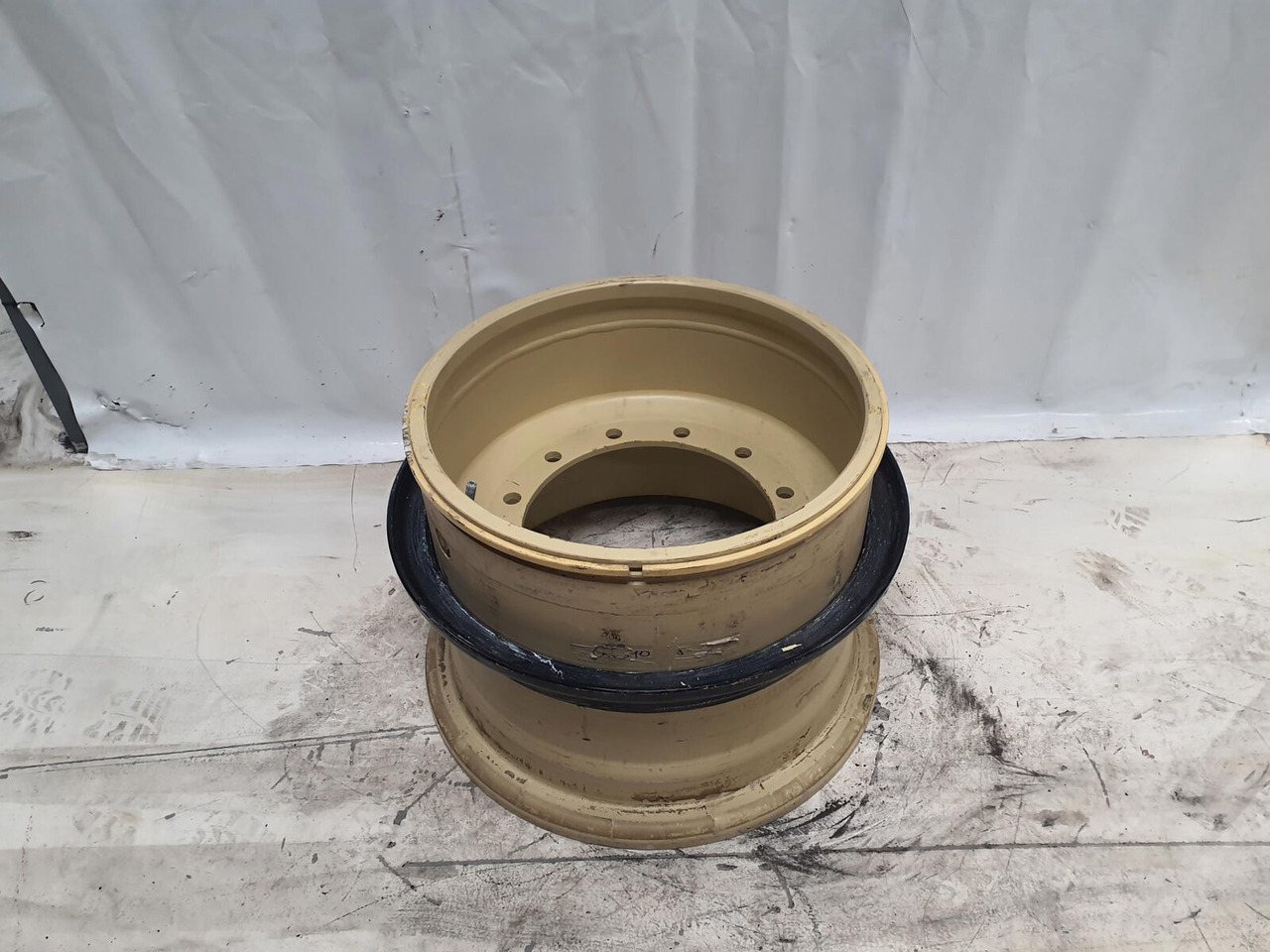 Grove Rim 525/80R25 12 20.5 3p - Velg - Kraana: pilt 1 Grove Rim 525/80R25 12 20.5 3p - Velg - Kraana: pilt 1