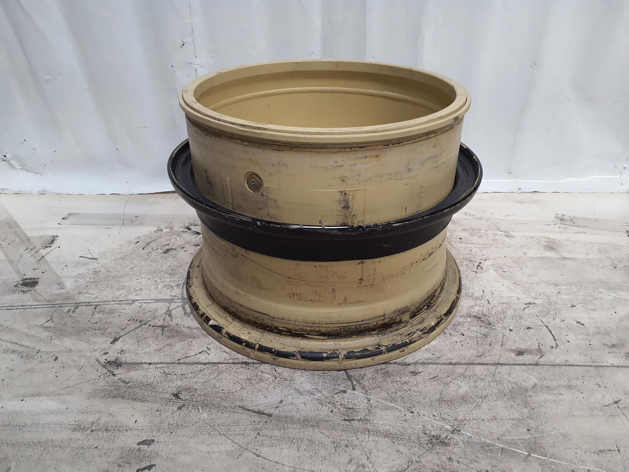 Grove Rim 525/80R25 12 20.5 3p - Velg - Kraana: pilt 3 Grove Rim 525/80R25 12 20.5 3p - Velg - Kraana: pilt 3