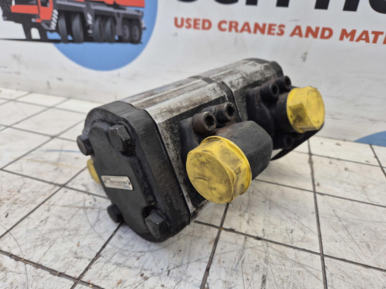 Haldex Barnes dual gear pump - Hüdrauliline pump - Autokraana: pilt 3 Haldex Barnes dual gear pump - Hüdrauliline pump - Autokraana: pilt 3