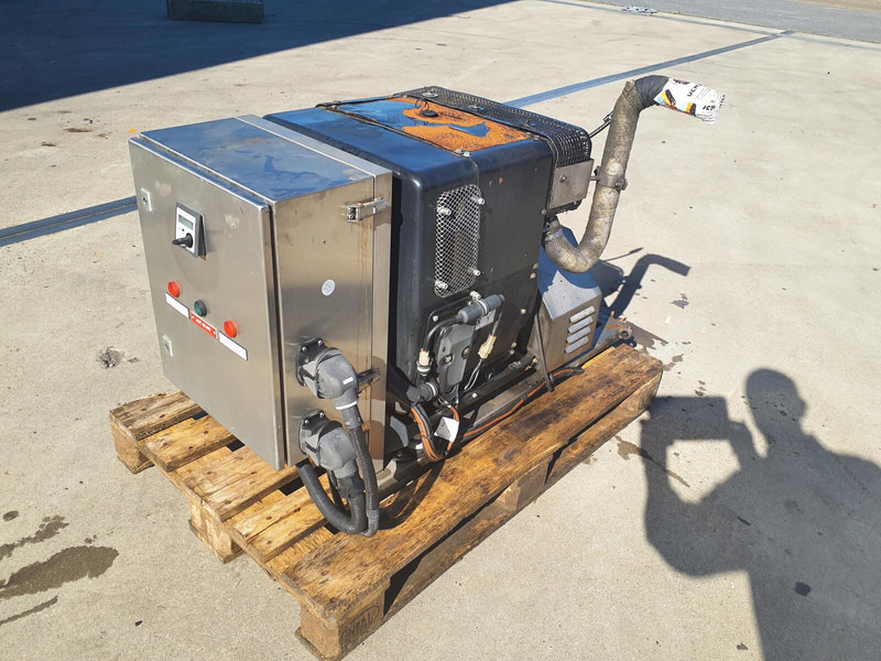 Hatz GMK 6400 Hatz engine FHZXL.722M90 - Mootor - Kraana: pilt 2 Hatz GMK 6400 Hatz engine FHZXL.722M90 - Mootor - Kraana: pilt 2