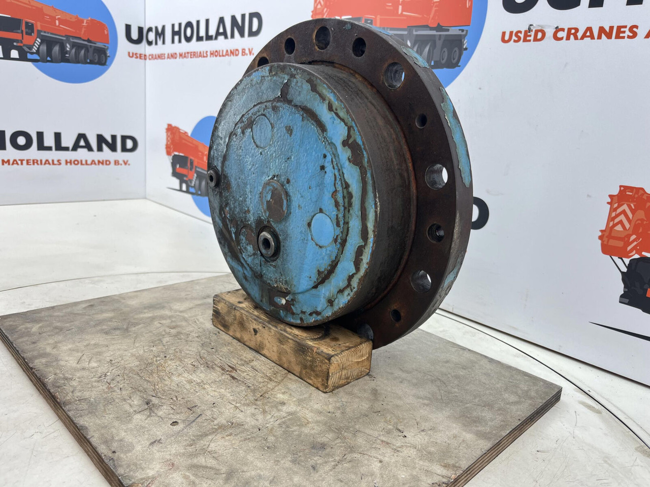 Kessler+Co Kessler Planetary gear 17-24-67-32-3pl-H83-42 - Veomootor - Autokraana: pilt 2 Kessler+Co Kessler Planetary gear 17-24-67-32-3pl-H83-42 - Veomootor - Autokraana: pilt 2
