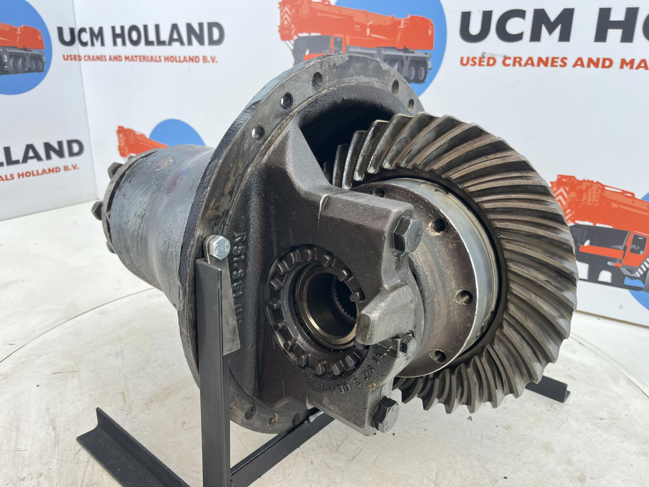 Krupp 70 GMT End differential 17x36 axle 1 - Diferentsiaalvarustus - Autokraana: pilt 1 Krupp 70 GMT End differential 17x36 axle 1 - Diferentsiaalvarustus - Autokraana: pilt 1