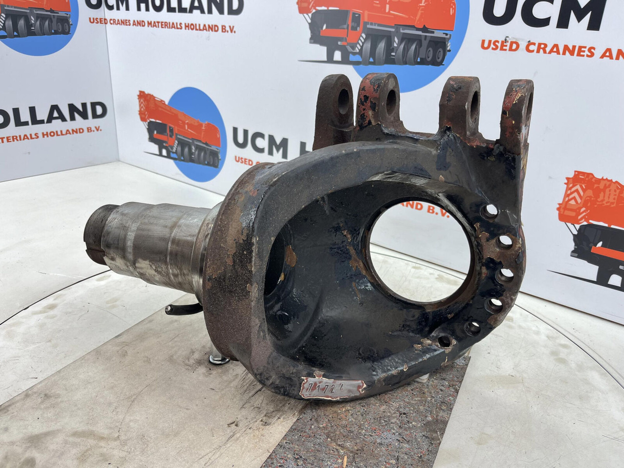 Krupp KMK 3045 Steering knuckle 16 holes - Käändtelg - Autokraana: pilt 4 Krupp KMK 3045 Steering knuckle 16 holes - Käändtelg - Autokraana: pilt 4