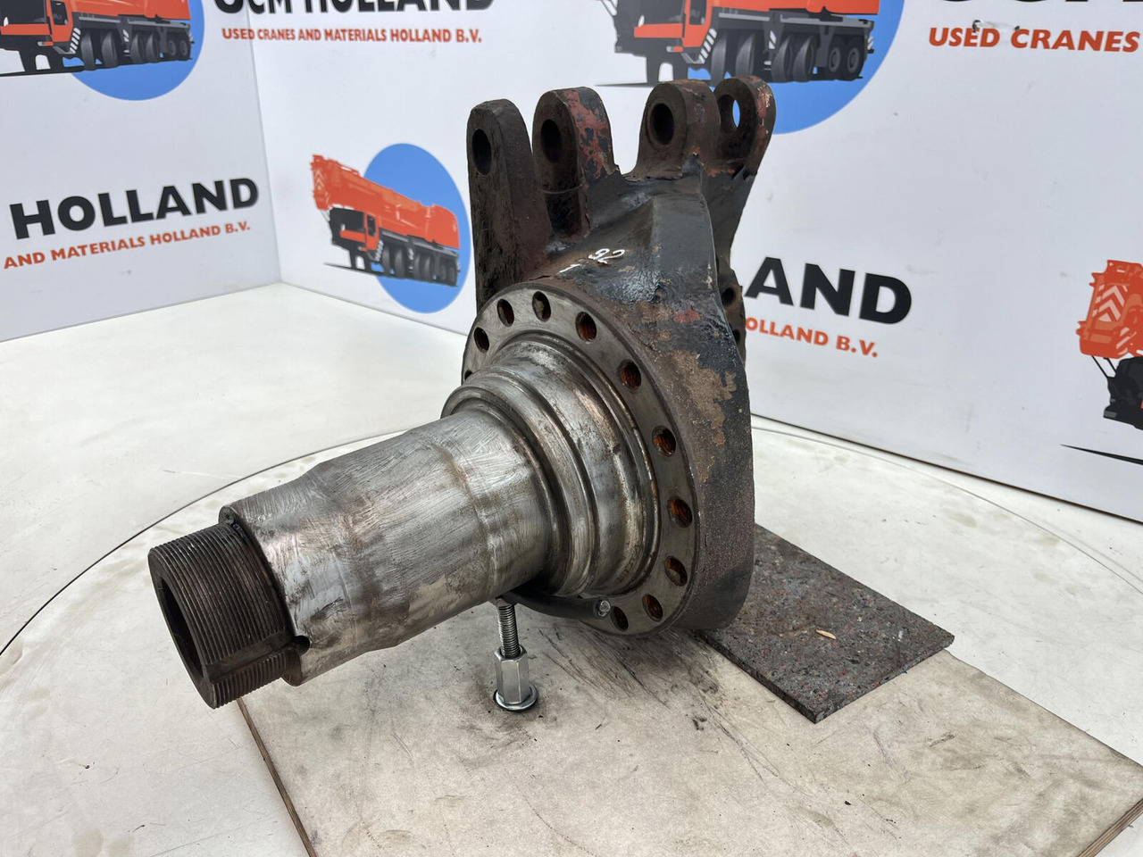 Krupp KMK 3045 Steering knuckle 16 holes - Käändtelg - Autokraana: pilt 1 Krupp KMK 3045 Steering knuckle 16 holes - Käändtelg - Autokraana: pilt 1