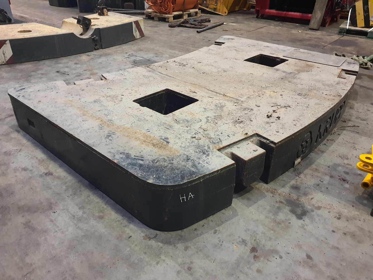 Krupp KMK 5160 counterweight 9,5t - Vastukaal - Autokraana: pilt 4 Krupp KMK 5160 counterweight 9,5t - Vastukaal - Autokraana: pilt 4