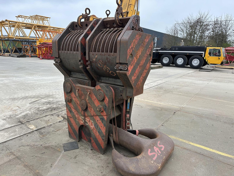 Liebherr 28mm 14 sheave 400 ton - Kraana-manipulaator: pilt 2 Liebherr 28mm 14 sheave 400 ton - Kraana-manipulaator: pilt 2