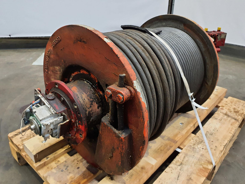 Liebherr GMK 3055 winch complete with gear - Kraana-manipulaator: pilt 4 Liebherr GMK 3055 winch complete with gear - Kraana-manipulaator: pilt 4