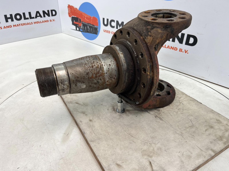 Liebherr LT 1090 Steering knuckle 16 holes - Käändtelg - Kraana: pilt 1 Liebherr LT 1090 Steering knuckle 16 holes - Käändtelg - Kraana: pilt 1