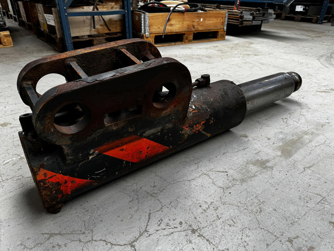 Liebherr LT 1160 support cylinder - Hüdrauliline silinder - Autokraana: pilt 4 Liebherr LT 1160 support cylinder - Hüdrauliline silinder - Autokraana: pilt 4