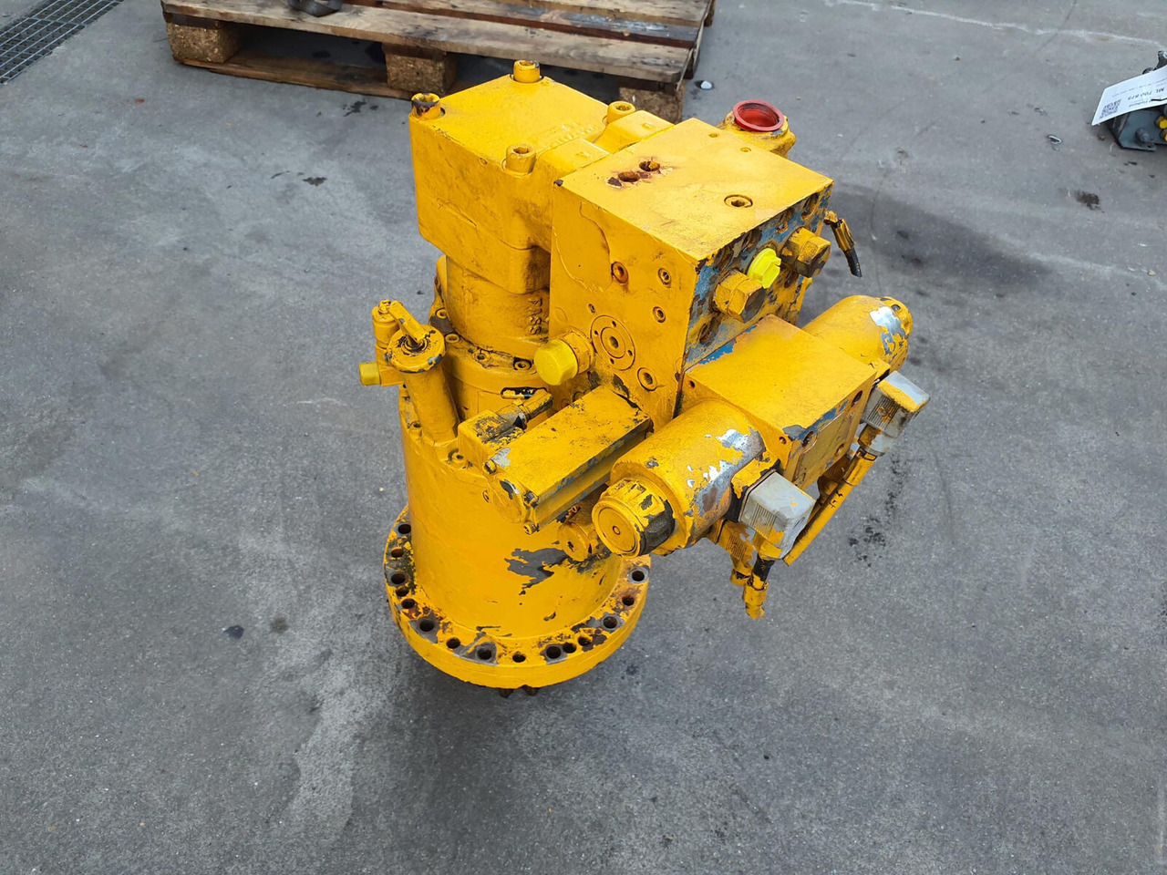 Liebherr LTM 1050-1 Slewing gear - Pöördemootor - Autokraana: pilt 3 Liebherr LTM 1050-1 Slewing gear - Pöördemootor - Autokraana: pilt 3