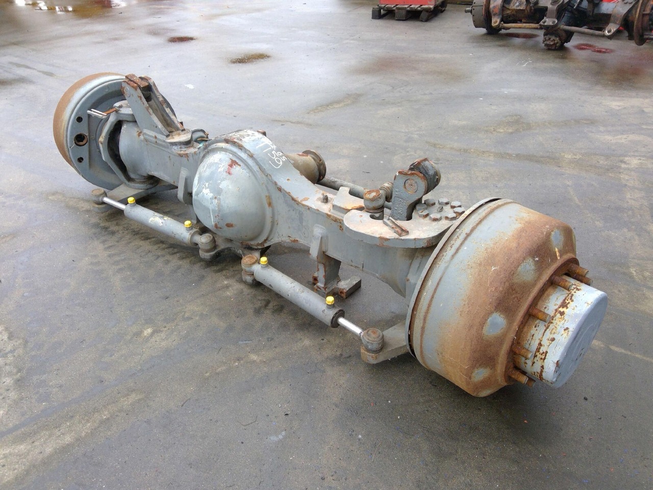 Liebherr LTM 1050-1 axle 1 - Telg ja varuosad - Autokraana: pilt 4 Liebherr LTM 1050-1 axle 1 - Telg ja varuosad - Autokraana: pilt 4