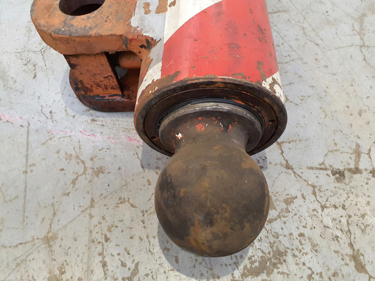 Liebherr LTM 1060 outrigger cylinder - Hüdrauliline silinder - Kraana: pilt 5 Liebherr LTM 1060 outrigger cylinder - Hüdrauliline silinder - Kraana: pilt 5