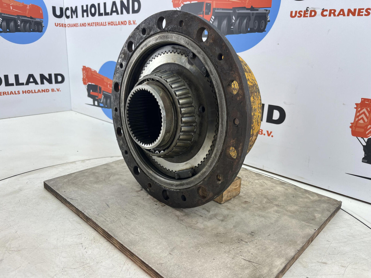 Liebherr LTM 1060 planetary gear 22-25-74-38-3pl-H135-46 - Veomootor - Autokraana: pilt 3 Liebherr LTM 1060 planetary gear 22-25-74-38-3pl-H135-46 - Veomootor - Autokraana: pilt 3
