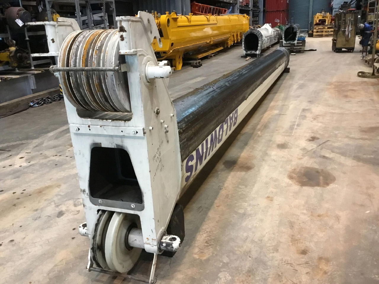 Liebherr LTM 1070-4.2 telescopic head section 5 - Poom - Autokraana: pilt 2 Liebherr LTM 1070-4.2 telescopic head section 5 - Poom - Autokraana: pilt 2