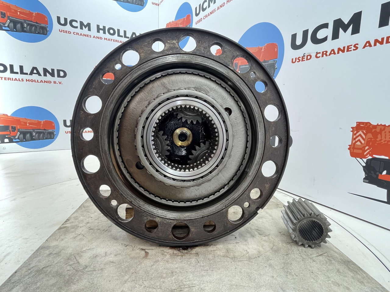 Liebherr LTM 1070 planetary gear 17-24-67-32-3pl-H127-46 - Veomootor - Autokraana: pilt 5 Liebherr LTM 1070 planetary gear 17-24-67-32-3pl-H127-46 - Veomootor - Autokraana: pilt 5