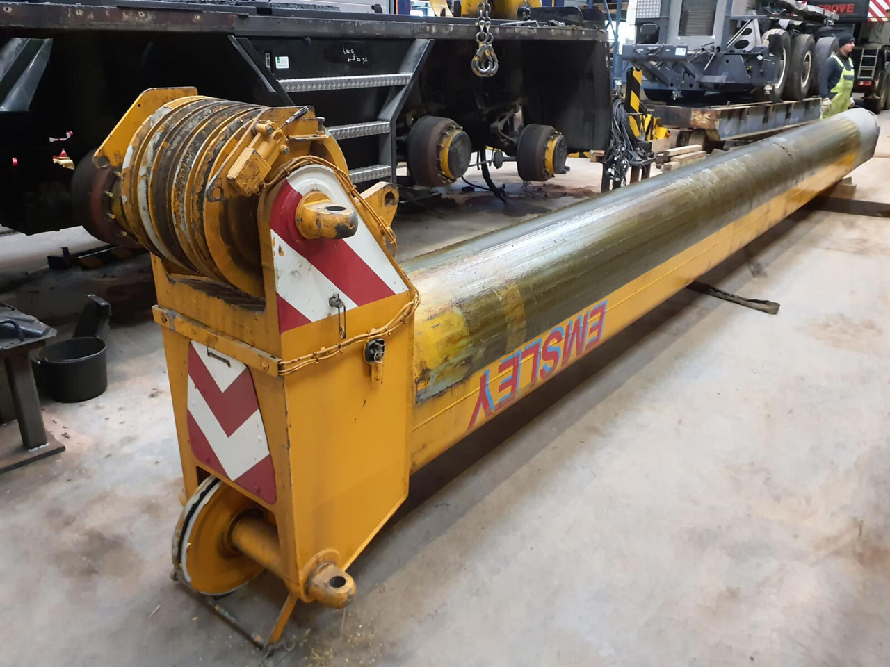 Liebherr LTM 1080-1 telescopic section 5 - Poom - Autokraana: pilt 1 Liebherr LTM 1080-1 telescopic section 5 - Poom - Autokraana: pilt 1