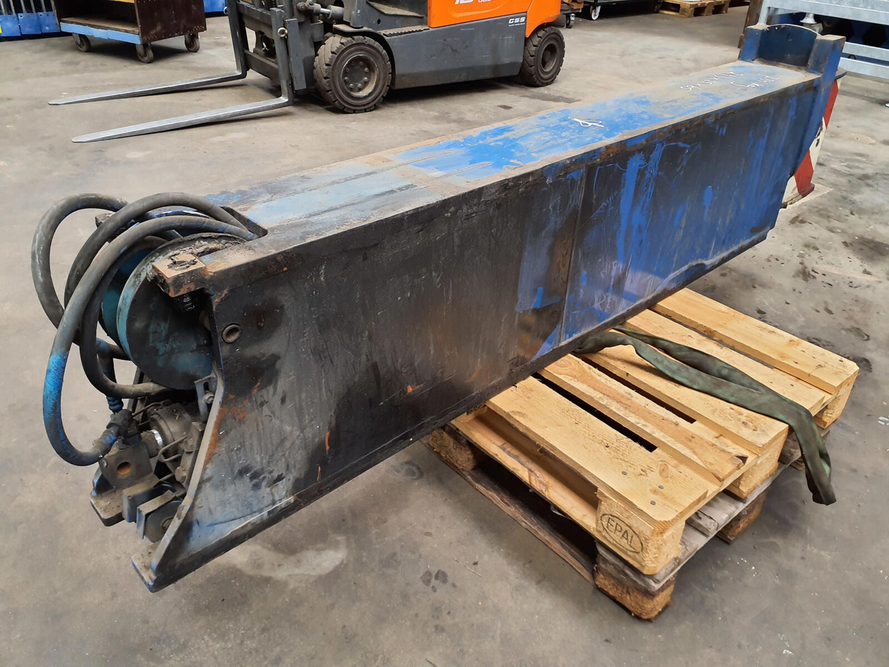 Liebherr LTM 1090-2 sliding beam with sliding cylinder - Vedrustus - Autokraana: pilt 3 Liebherr LTM 1090-2 sliding beam with sliding cylinder - Vedrustus - Autokraana: pilt 3