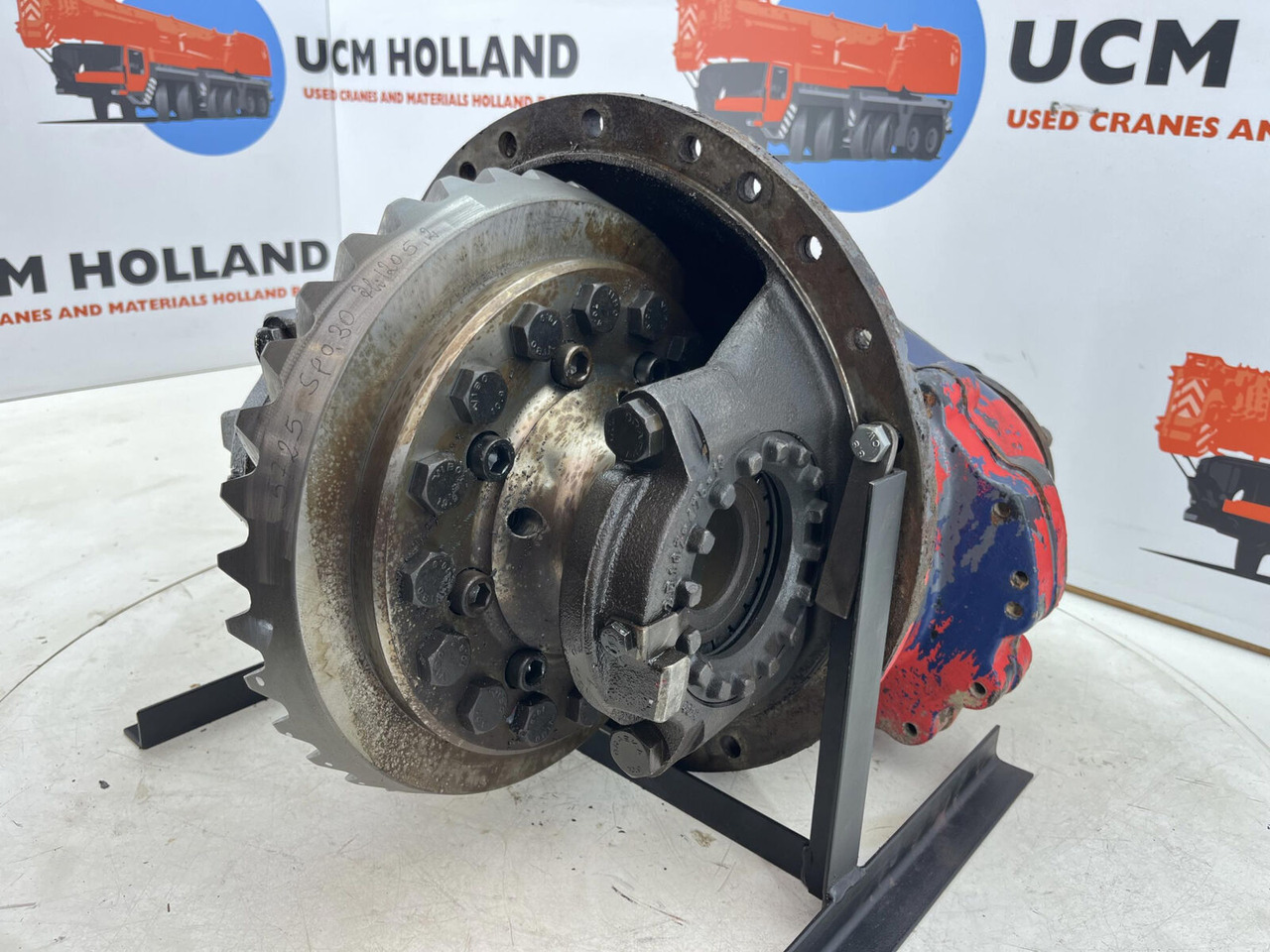 Liebherr LTM 1090 mid differential 13x35 axle 2 - Diferentsiaalvarustus - Autokraana: pilt 2 Liebherr LTM 1090 mid differential 13x35 axle 2 - Diferentsiaalvarustus - Autokraana: pilt 2