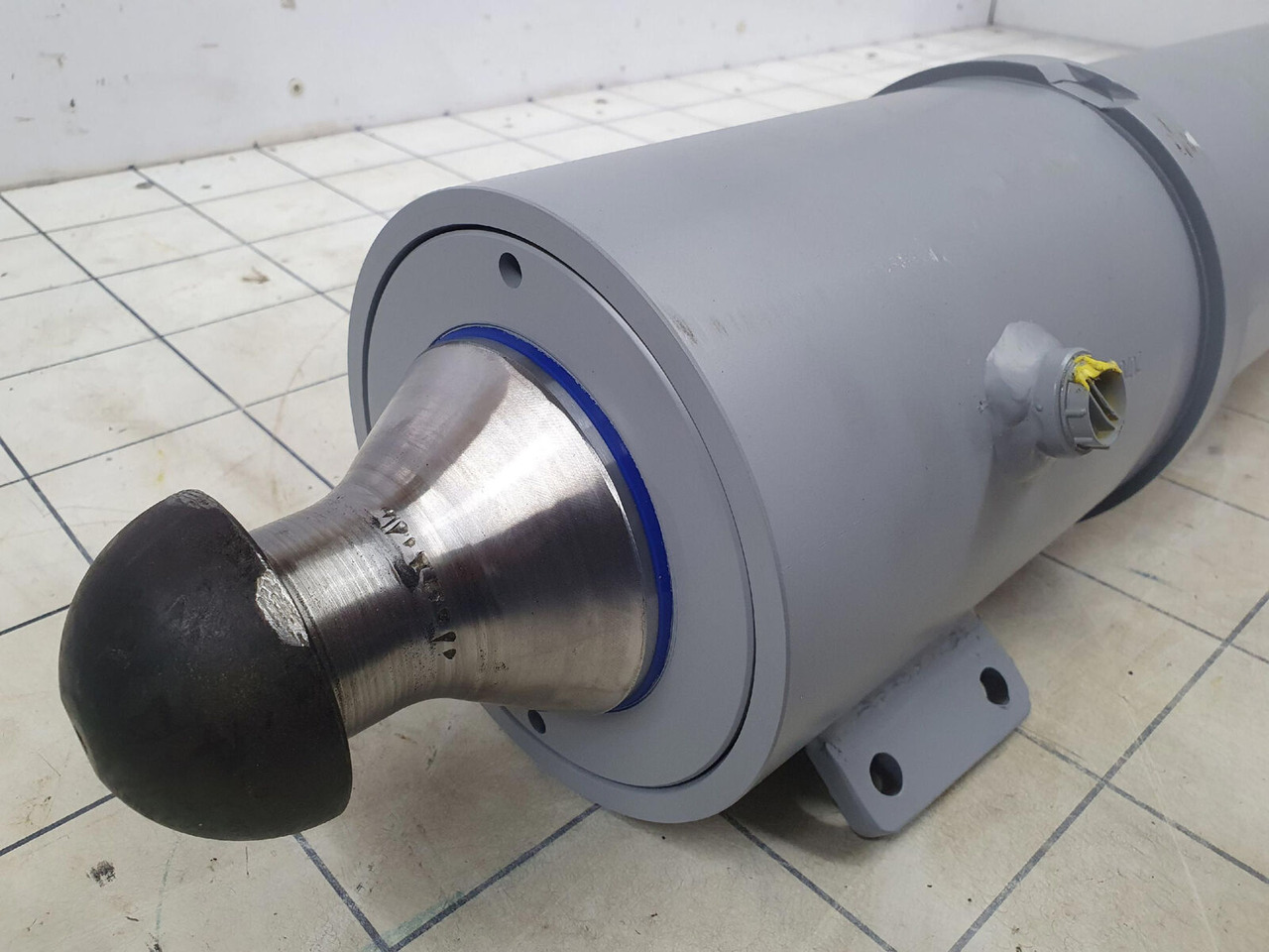 Liebherr LTM 1100-5.2 outrigger support cylinder front - Hüdrauliline silinder - Autokraana: pilt 5 Liebherr LTM 1100-5.2 outrigger support cylinder front - Hüdrauliline silinder - Autokraana: pilt 5