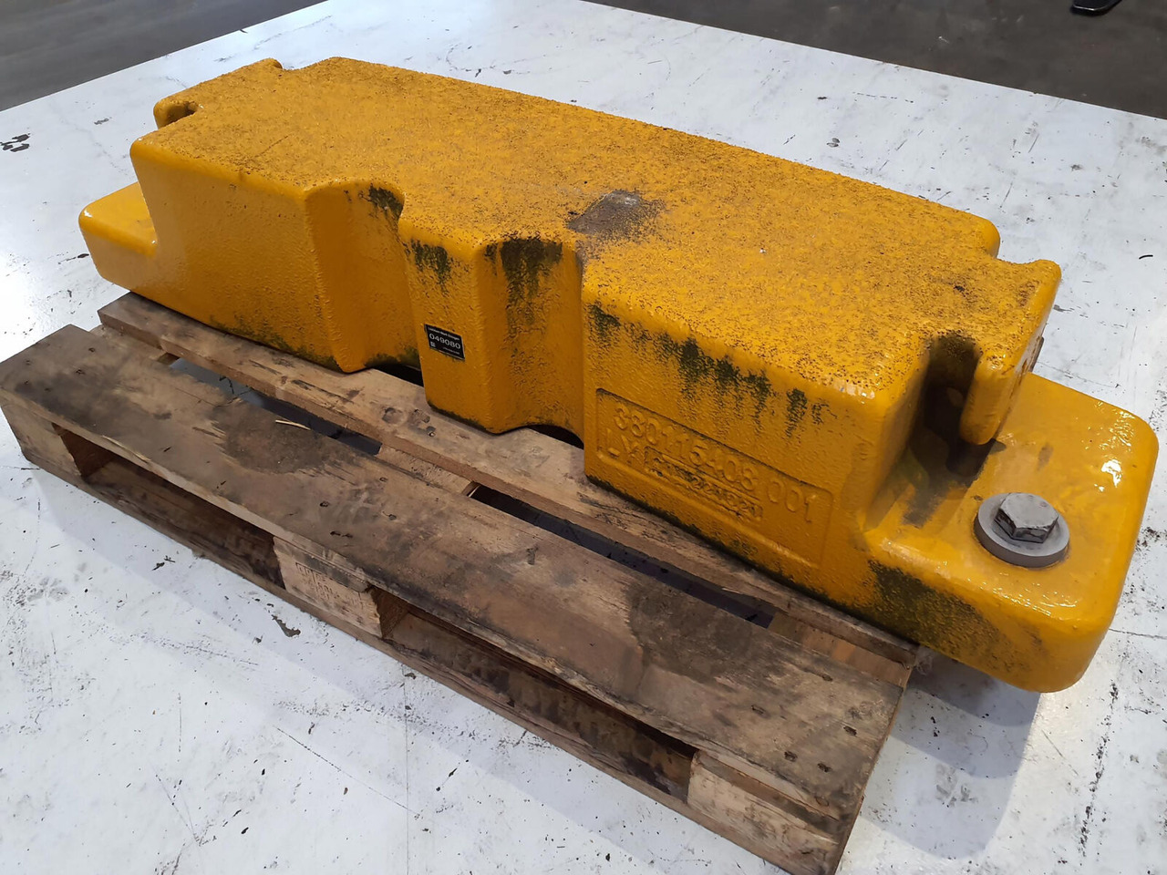 Liebherr LTM 1150-5.3 counterweight 0.8T - Vastukaal - Autokraana: pilt 4 Liebherr LTM 1150-5.3 counterweight 0.8T - Vastukaal - Autokraana: pilt 4