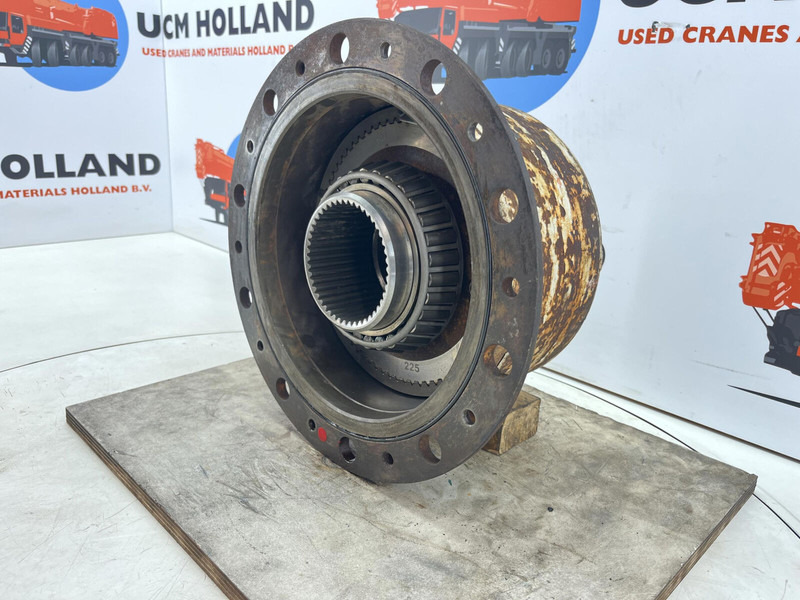 Liebherr LTM 1160 planetary gear 22-25-74-40-4pl-H185-46 - Vedrustus - Kraana: pilt 3 Liebherr LTM 1160 planetary gear 22-25-74-40-4pl-H185-46 - Vedrustus - Kraana: pilt 3