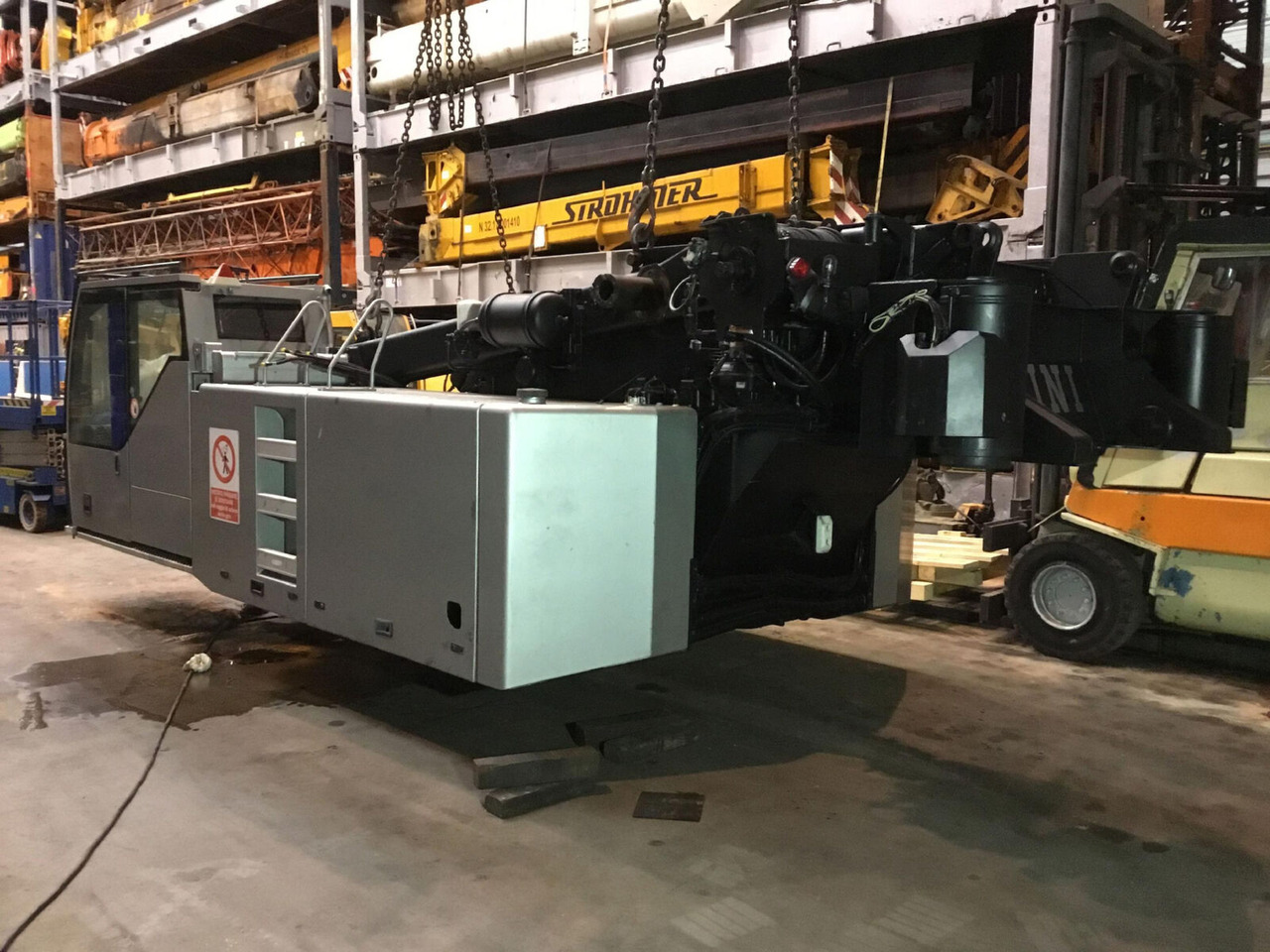 Liebherr LTM 1250-6.1 upper - Pealisehitus ja välispind - Autokraana: pilt 3 Liebherr LTM 1250-6.1 upper - Pealisehitus ja välispind - Autokraana: pilt 3