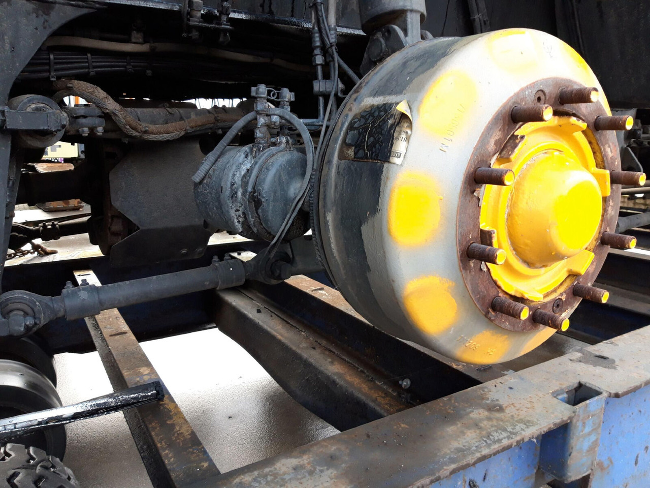 Liebherr LTM 1400-7.1 axle 4 - Telg ja varuosad - Autokraana: pilt 4 Liebherr LTM 1400-7.1 axle 4 - Telg ja varuosad - Autokraana: pilt 4