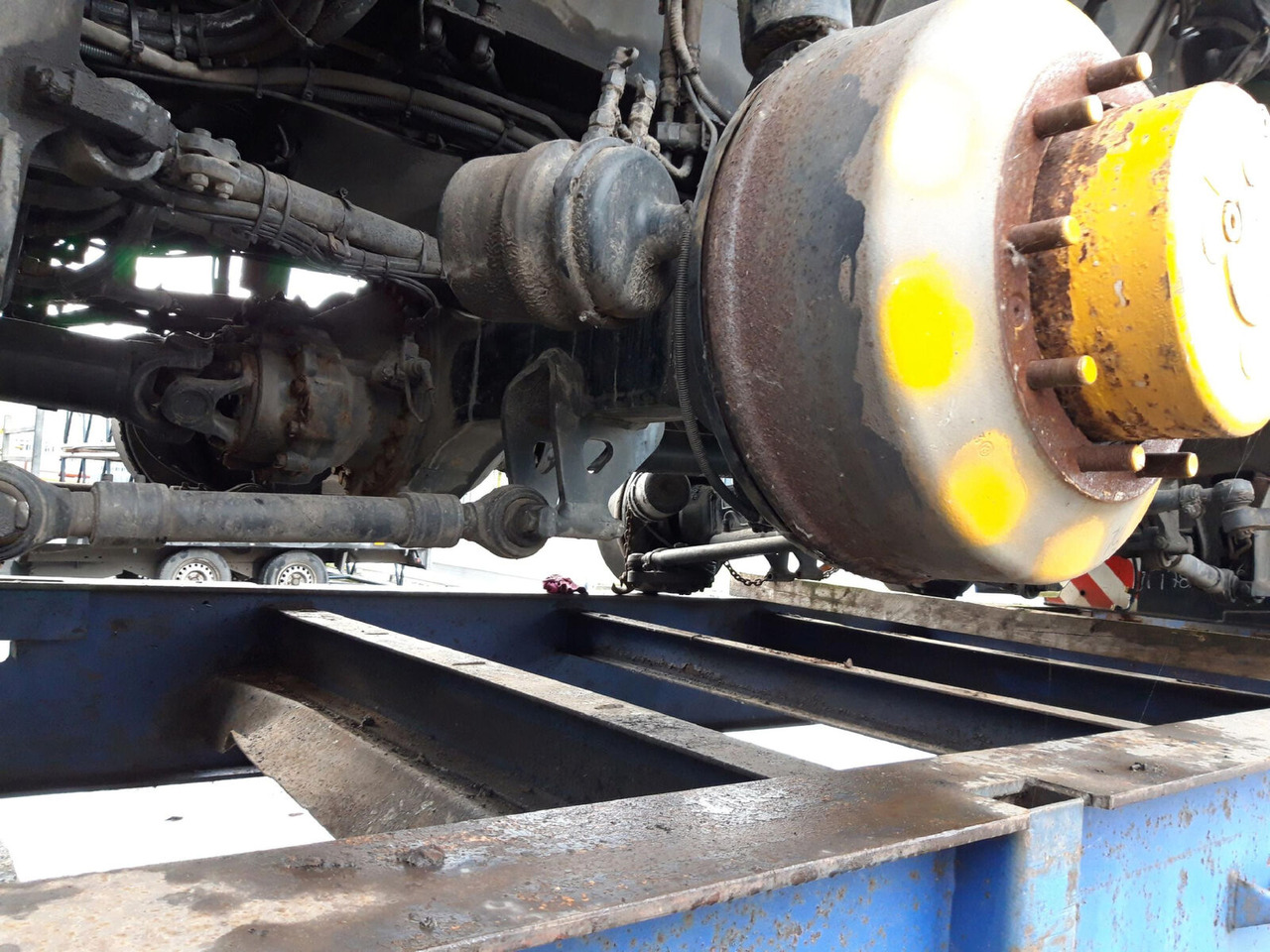 Liebherr LTM 1400-7.1 axle 5 - Telg ja varuosad - Autokraana: pilt 4 Liebherr LTM 1400-7.1 axle 5 - Telg ja varuosad - Autokraana: pilt 4