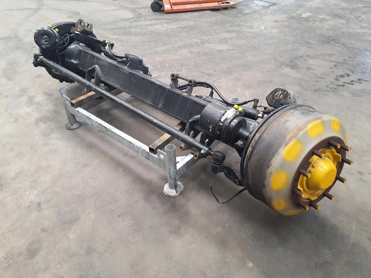 Liebherr LTM 1400-7.1 axle 7 - Telg ja varuosad - Autokraana: pilt 2 Liebherr LTM 1400-7.1 axle 7 - Telg ja varuosad - Autokraana: pilt 2