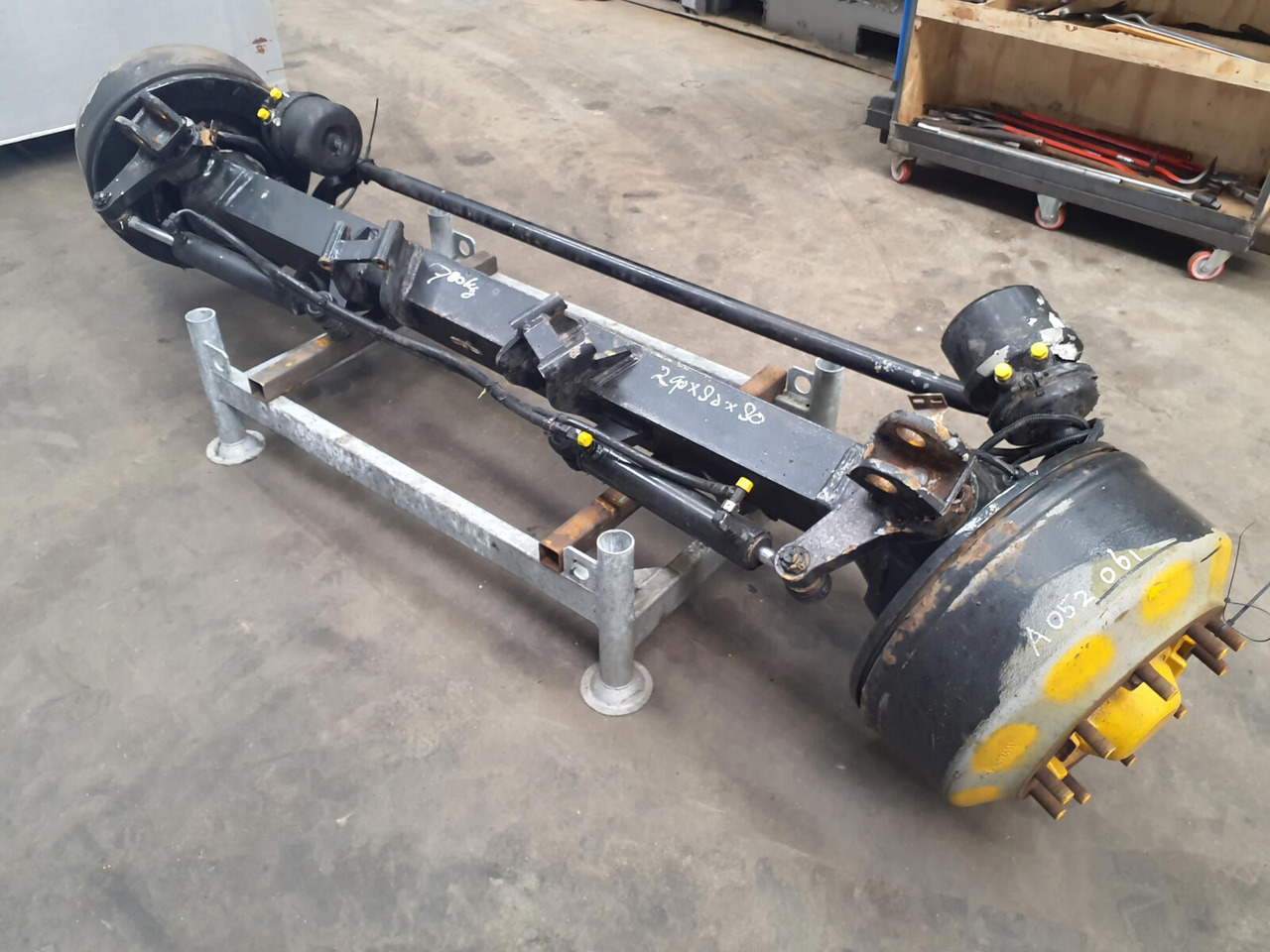 Liebherr LTM 1400-7.1 axle 7 - Telg ja varuosad - Autokraana: pilt 4 Liebherr LTM 1400-7.1 axle 7 - Telg ja varuosad - Autokraana: pilt 4