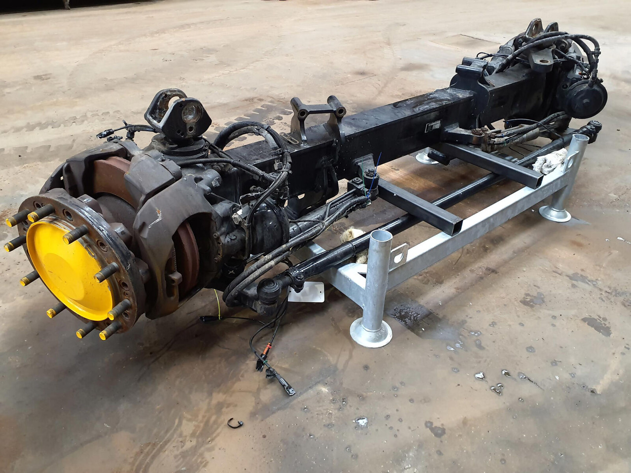Liebherr LTM 1750-9.1 axle 1 - Telg ja varuosad - Autokraana: pilt 4 Liebherr LTM 1750-9.1 axle 1 - Telg ja varuosad - Autokraana: pilt 4