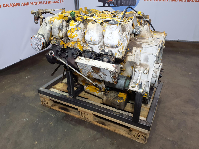 Mercedes-Benz LT 1200 Mercedes OM 402 upper engine - Mootor - Kraana: pilt 5 Mercedes-Benz LT 1200 Mercedes OM 402 upper engine - Mootor - Kraana: pilt 5