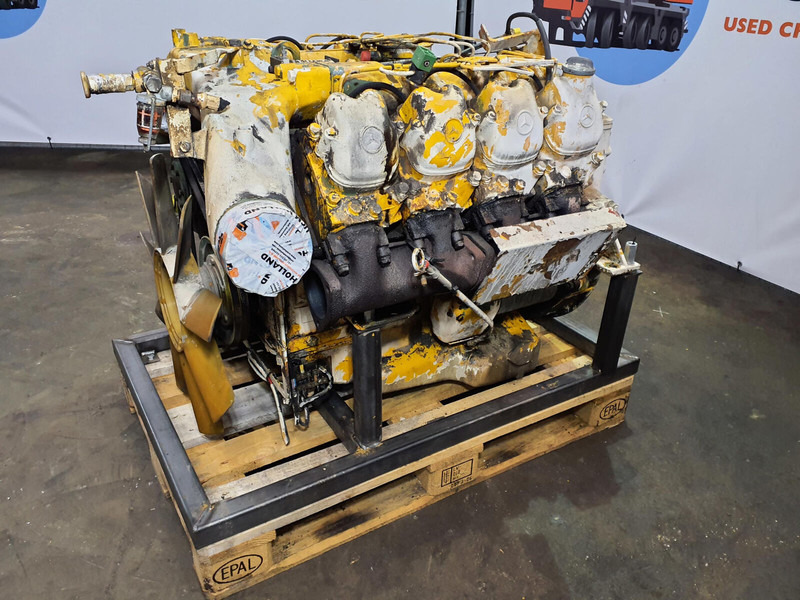 Mercedes-Benz LT 1200 Mercedes OM 402 upper engine - Mootor - Kraana: pilt 3 Mercedes-Benz LT 1200 Mercedes OM 402 upper engine - Mootor - Kraana: pilt 3