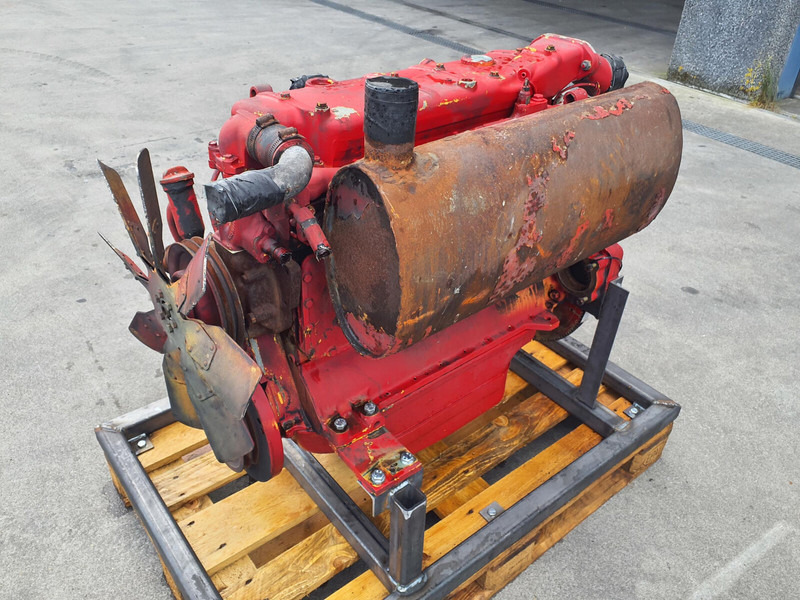 Mercedes-Benz LTM 1060 engine Mercedes OM 352 - Mootor - Kraana: pilt 4 Mercedes-Benz LTM 1060 engine Mercedes OM 352 - Mootor - Kraana: pilt 4