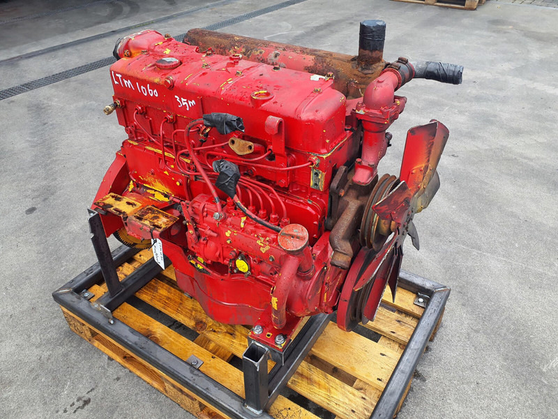 Mercedes-Benz LTM 1060 engine Mercedes OM 352 - Mootor - Kraana: pilt 1 Mercedes-Benz LTM 1060 engine Mercedes OM 352 - Mootor - Kraana: pilt 1