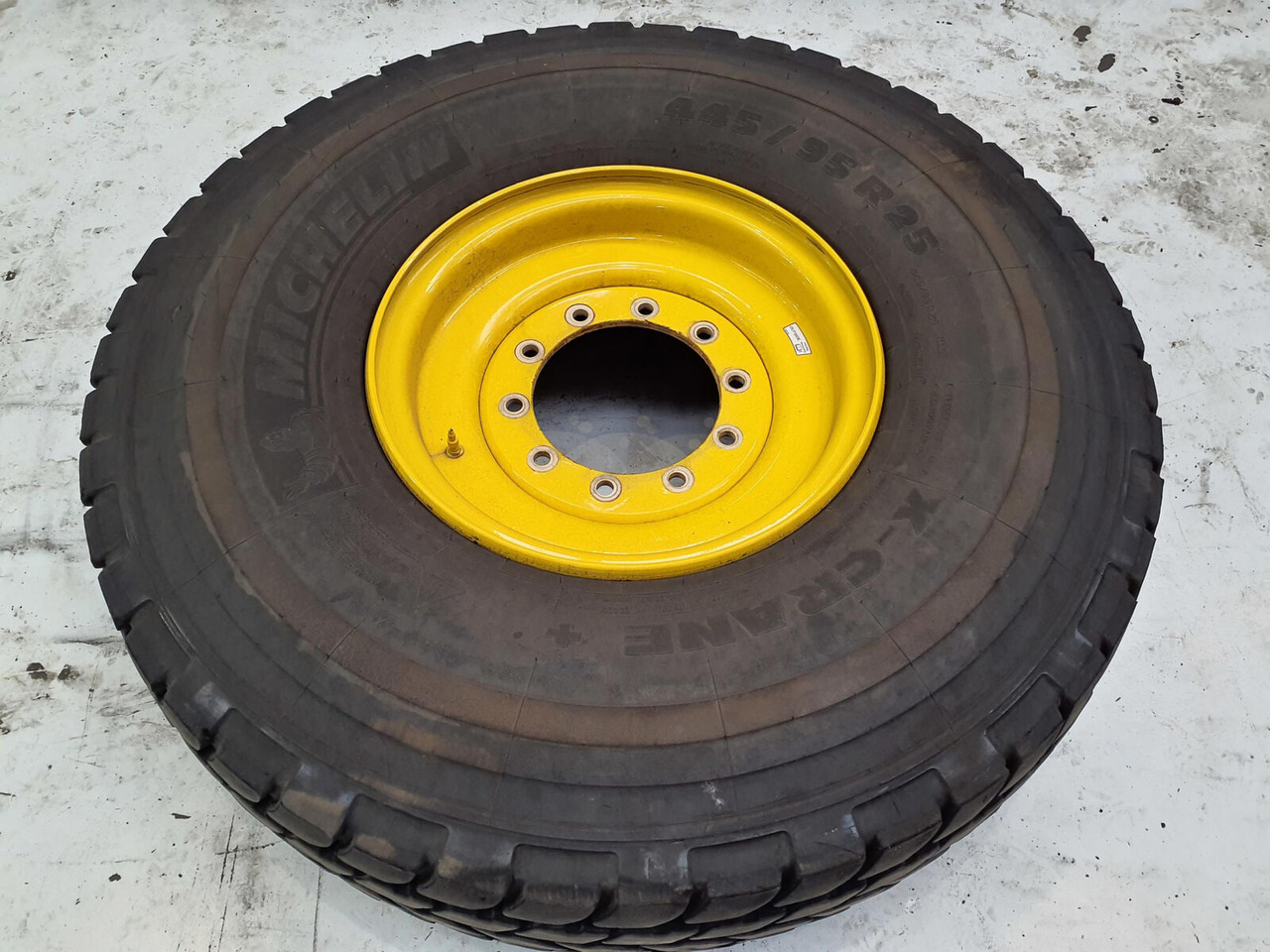 Michelin Wheel 445/95R25 10 12 1p - Komplektne ratas - Kraana: pilt 3 Michelin Wheel 445/95R25 10 12 1p - Komplektne ratas - Kraana: pilt 3