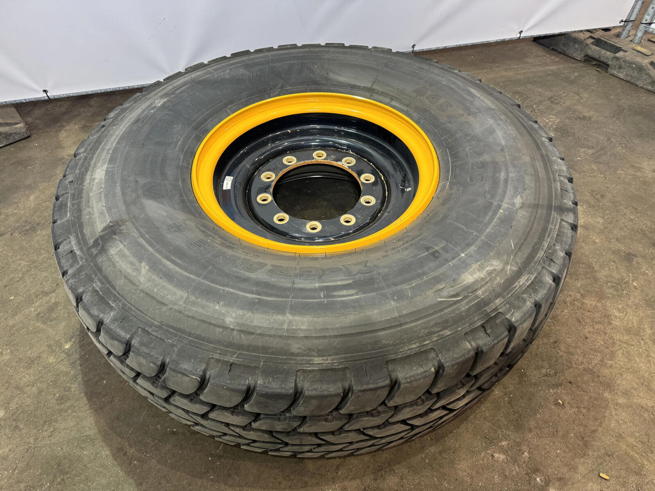 Michelin Wheel 445/95R25 10 12.3 1p - Komplektne ratas - Kraana: pilt 2 Michelin Wheel 445/95R25 10 12.3 1p - Komplektne ratas - Kraana: pilt 2