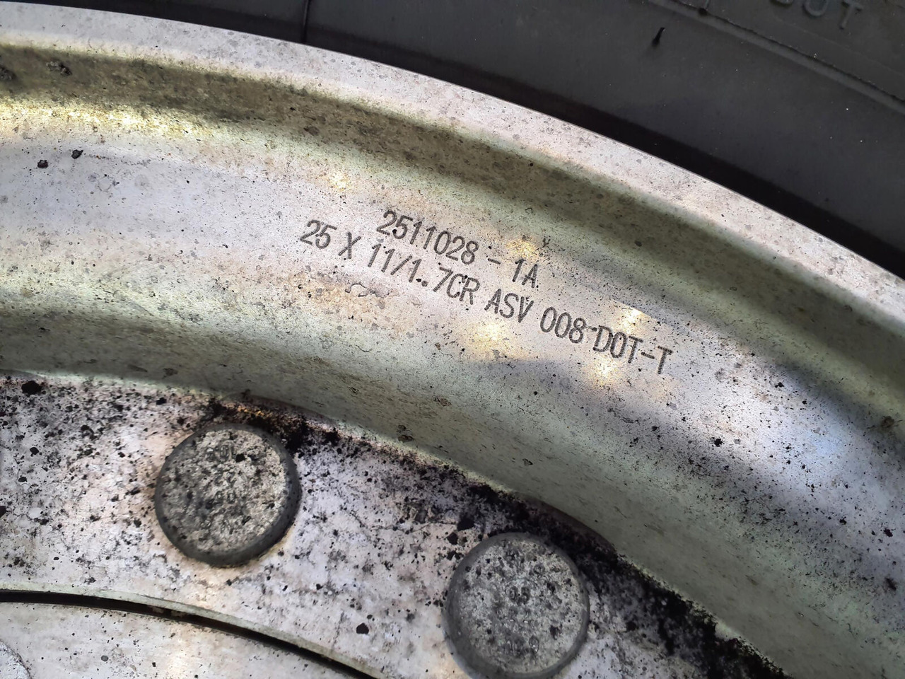 Michelin Wheel 445/95R25 12 9 2p alu - Komplektne ratas - Kraana: pilt 5 Michelin Wheel 445/95R25 12 9 2p alu - Komplektne ratas - Kraana: pilt 5
