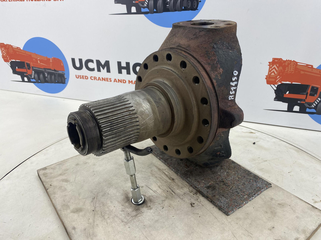 PPM 280 ATT Steering knuckle 16 holes axle 2 - Käändtelg - Kraana: pilt 1 PPM 280 ATT Steering knuckle 16 holes axle 2 - Käändtelg - Kraana: pilt 1