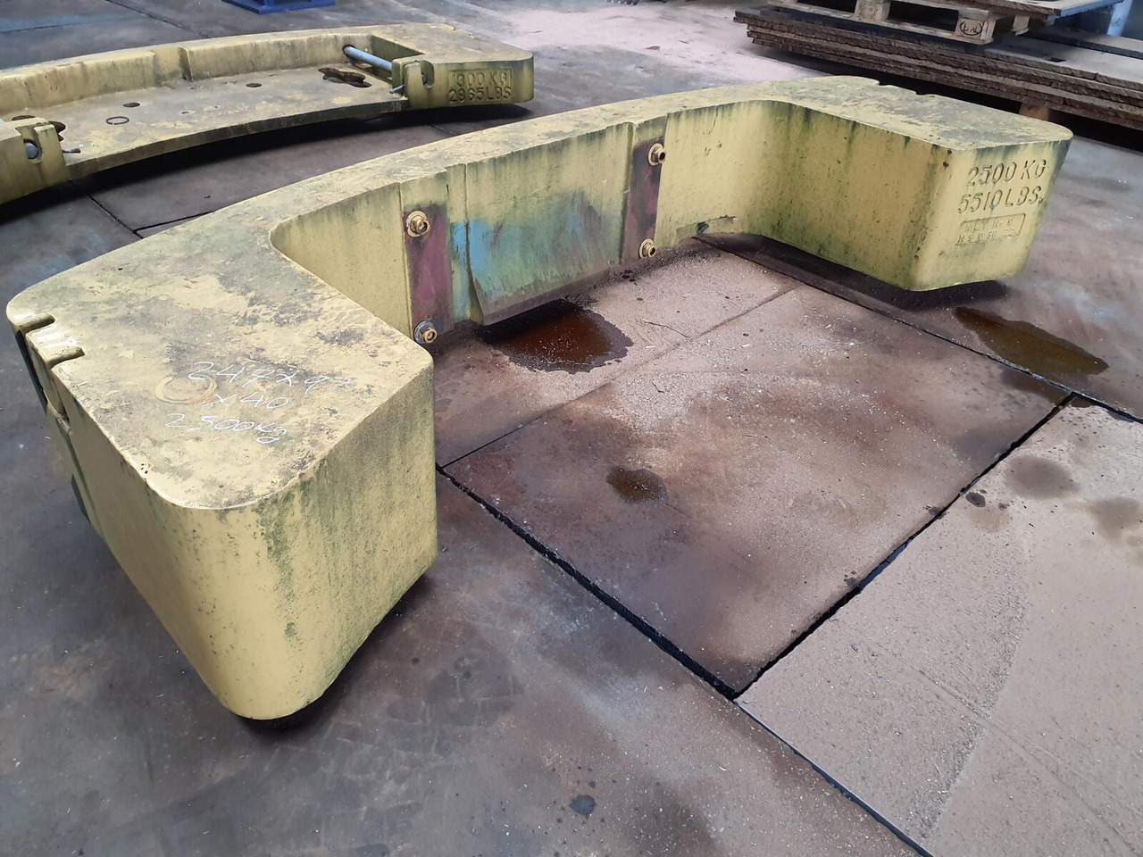 PPM ATT 400-3 Counterweight 2.5 ton - Vastukaal - Autokraana: pilt 3 PPM ATT 400-3 Counterweight 2.5 ton - Vastukaal - Autokraana: pilt 3