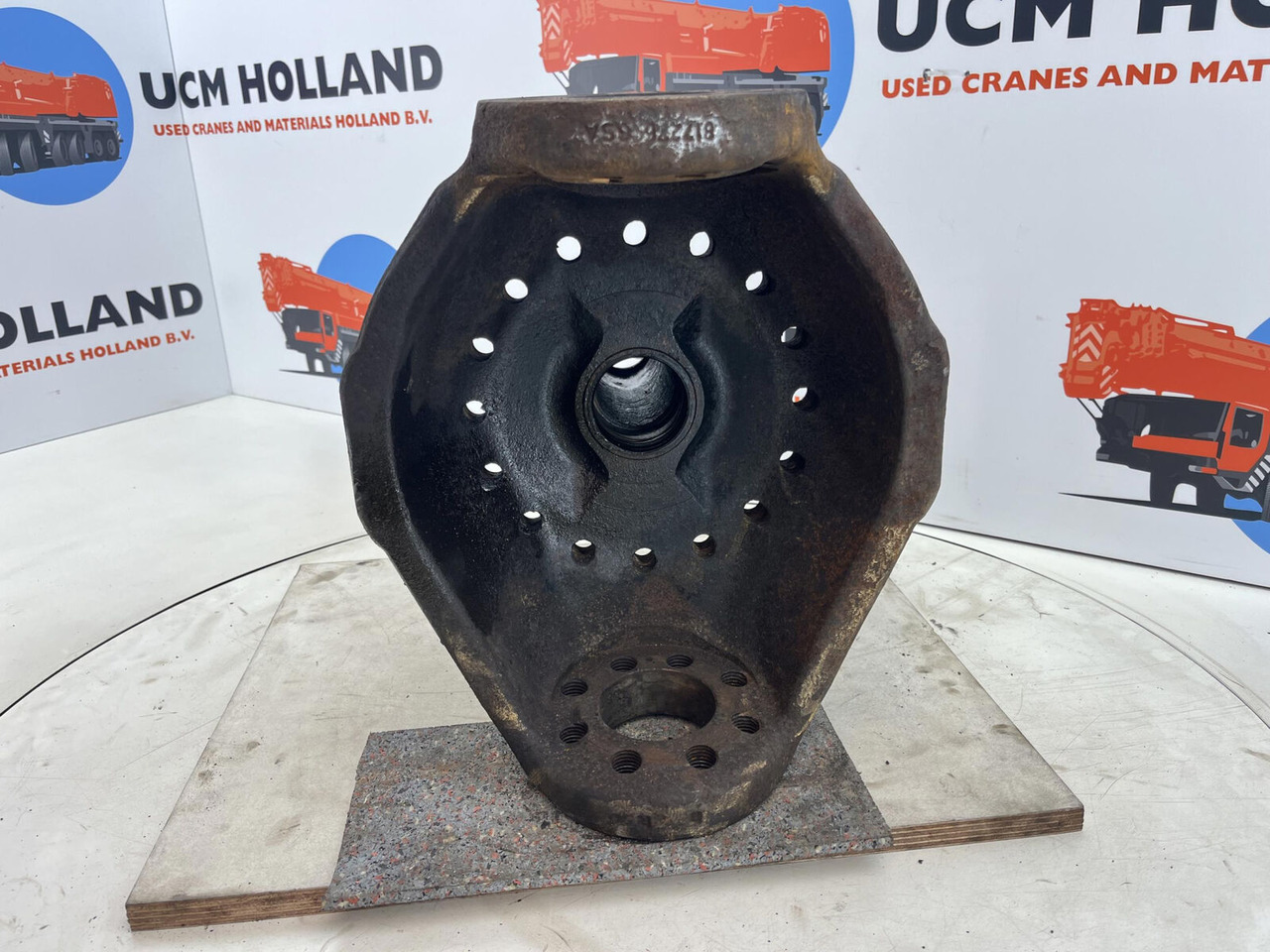 PPM ATT 400 Steering knuckle 16 holes axle 1 - Käändtelg - Kraana: pilt 5 PPM ATT 400 Steering knuckle 16 holes axle 1 - Käändtelg - Kraana: pilt 5