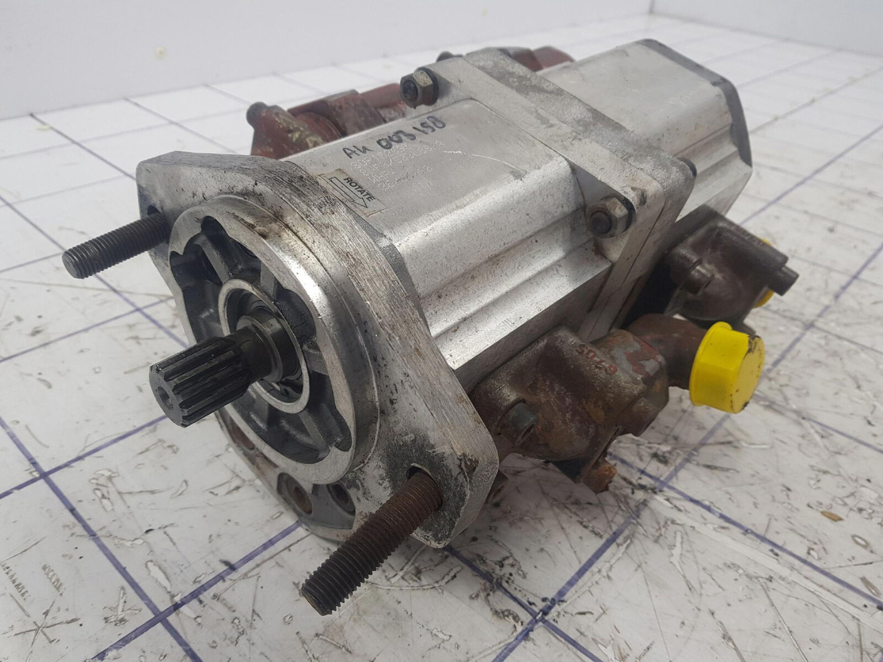 Sauer-Danfoss 70 GMT dual gear pump - Hüdrauliline pump - Autokraana: pilt 3 Sauer-Danfoss 70 GMT dual gear pump - Hüdrauliline pump - Autokraana: pilt 3