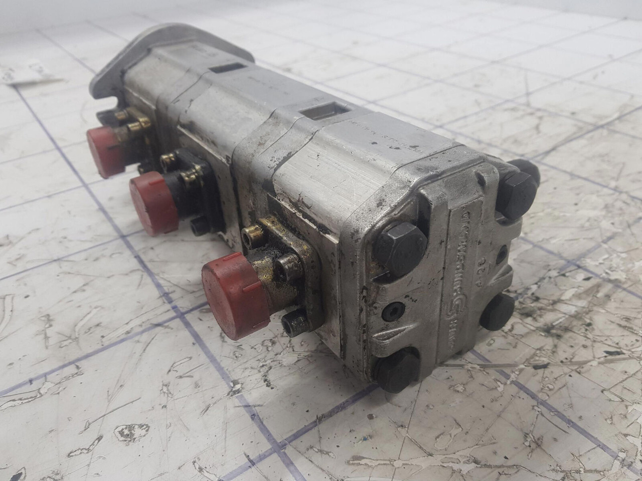 Sauer Sundstrand 3 way gear pump - Hüdrauliline pump - Autokraana: pilt 3 Sauer Sundstrand 3 way gear pump - Hüdrauliline pump - Autokraana: pilt 3