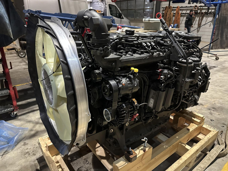 Scania Demag AC 220-1, AC 5.220-1 Scania DC13 313A motor - Mootor - Kraana: pilt 2 Scania Demag AC 220-1, AC 5.220-1 Scania DC13 313A motor - Mootor - Kraana: pilt 2