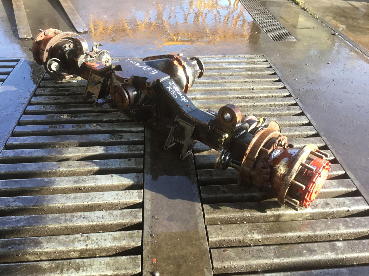 Spierings SK 477 axle 3 - Telg ja varuosad - Autokraana: pilt 2 Spierings SK 477 axle 3 - Telg ja varuosad - Autokraana: pilt 2