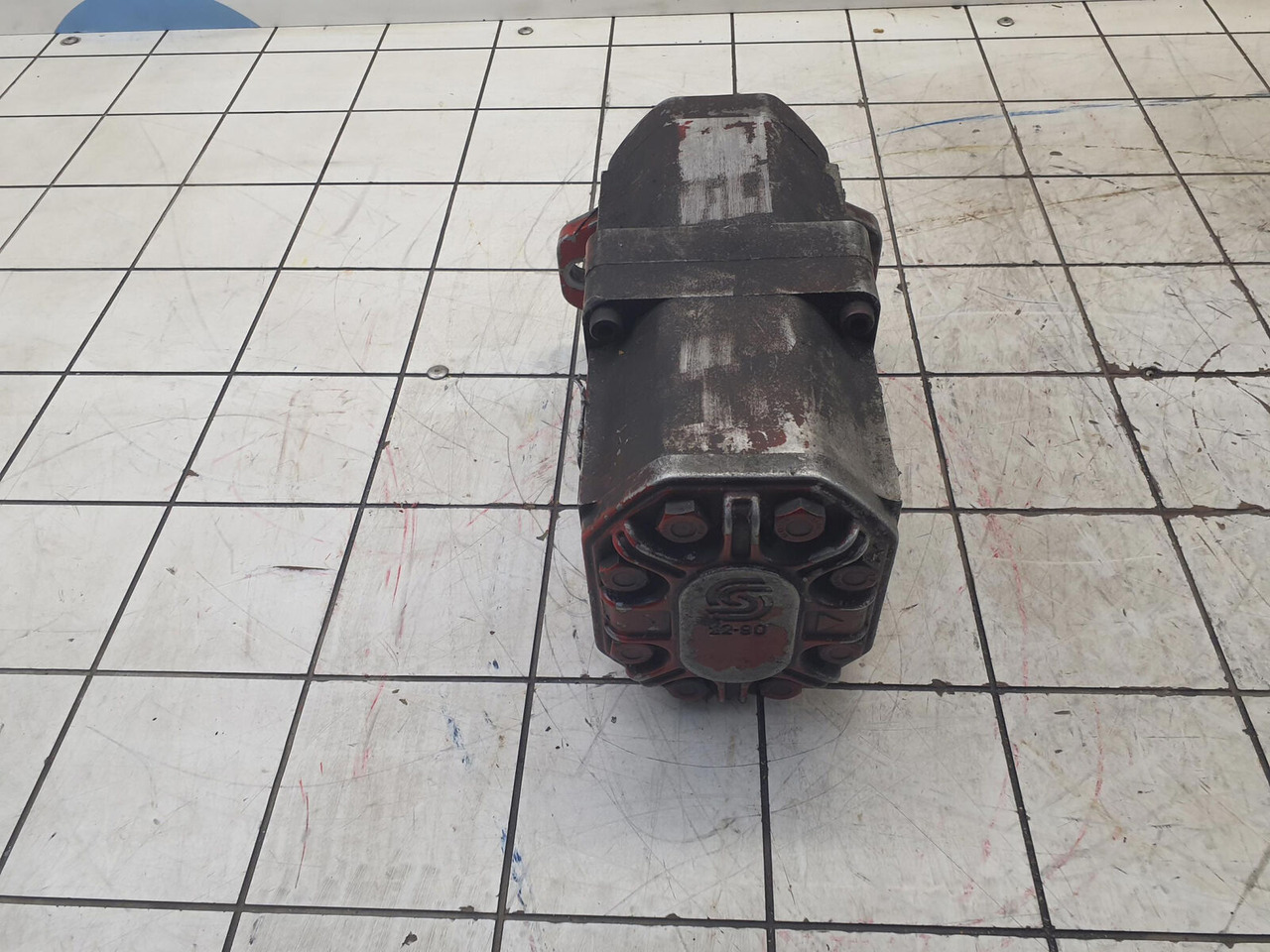 Sundstrand dual gear pump - Hüdrauliline pump - Autokraana: pilt 4 Sundstrand dual gear pump - Hüdrauliline pump - Autokraana: pilt 4