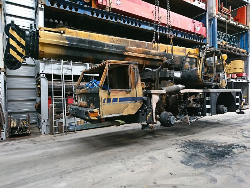 Terex 400 ATT for parts - Maastikukraana: pilt 1 Terex 400 ATT for parts - Maastikukraana: pilt 1